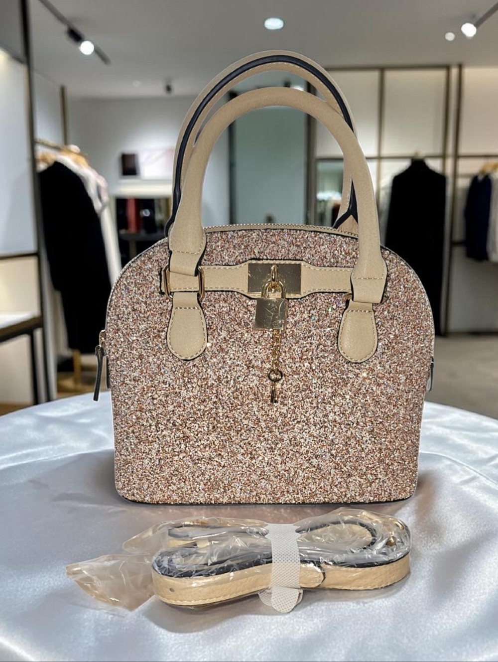 ALDO Champagne Glitter Dome Satchel Lock & Key Crossbody NWT Gift Ready - Picture 4 of 11